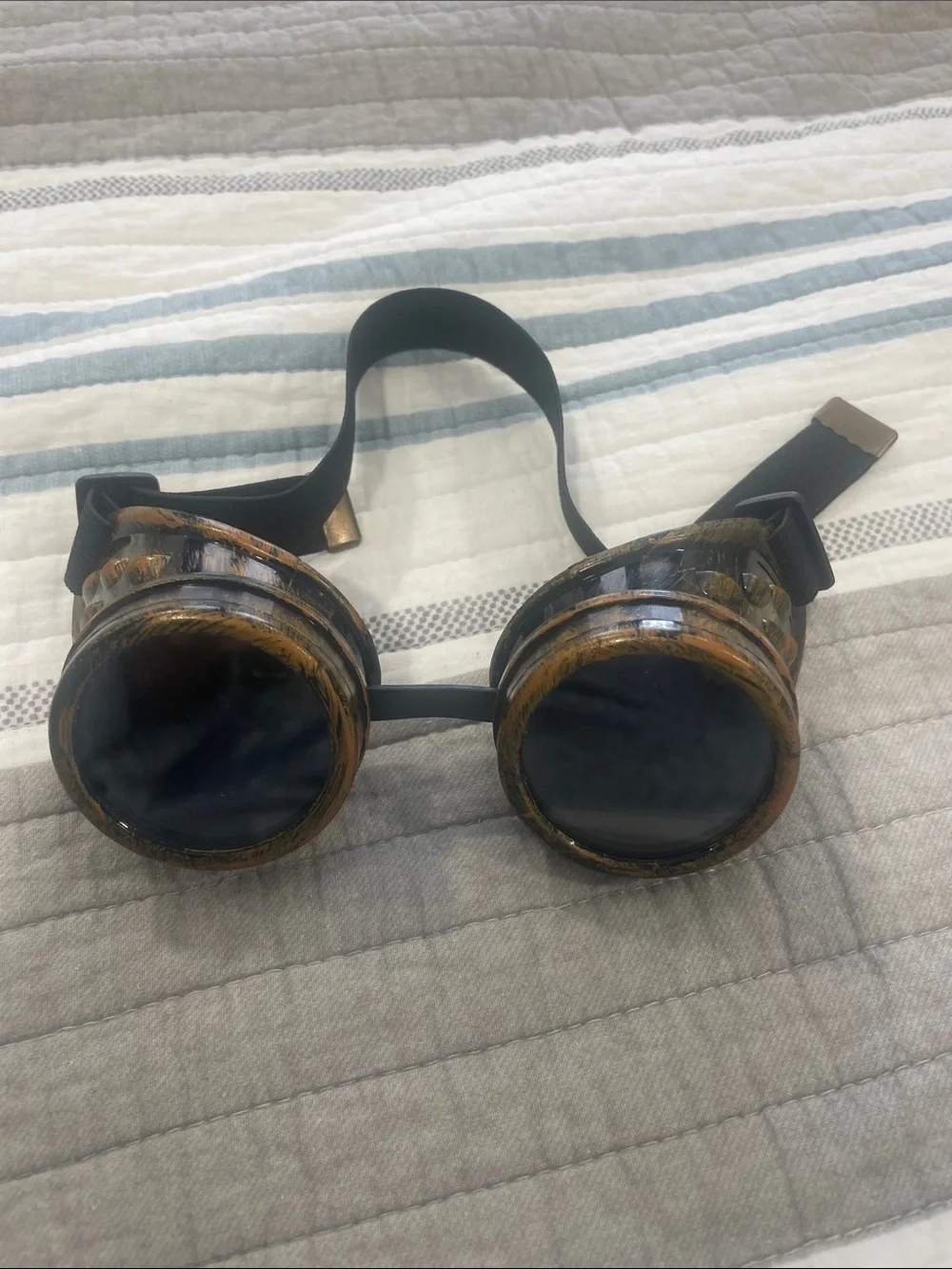 Steampunk Round Goggles in Brown with Black Lenses